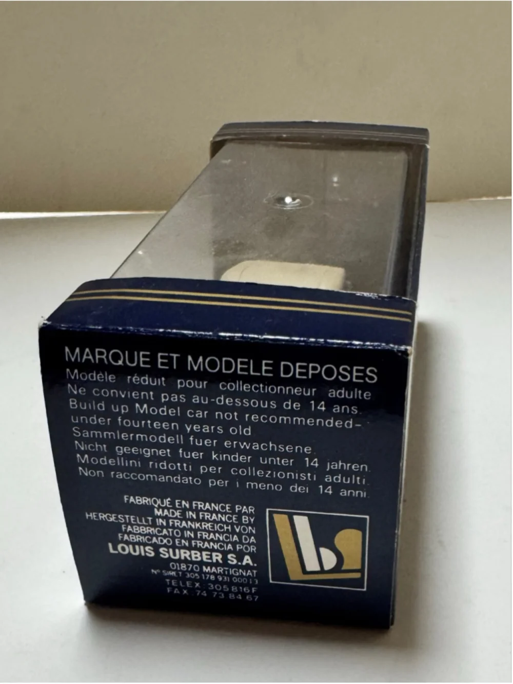 Eligor Ford V8 1932 Roadster Capote Diecast Car 1/43 scale